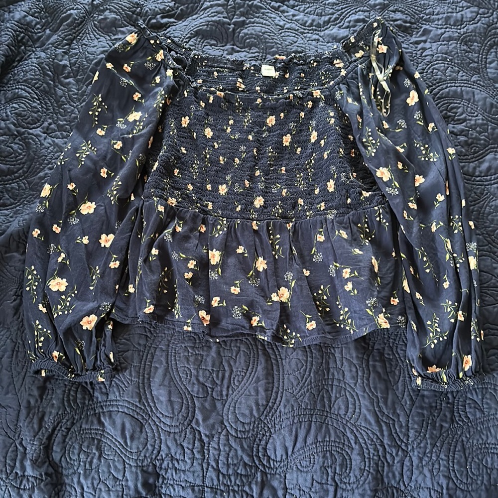 Blue floral crop blouse